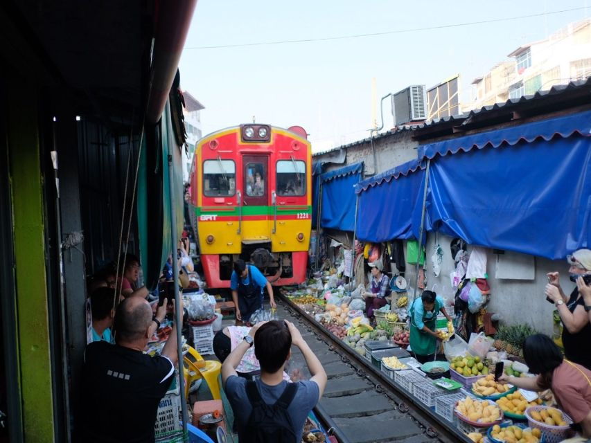 Bangkok: Railway Market and Floating Market Private Tour - Good To Know
