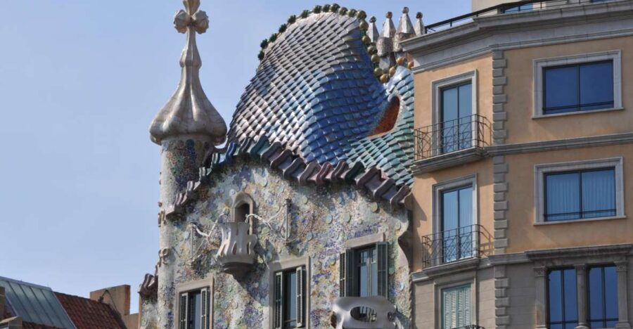 Barcelona: Discover Gaudi Architectural Guided Tour - Good To Know