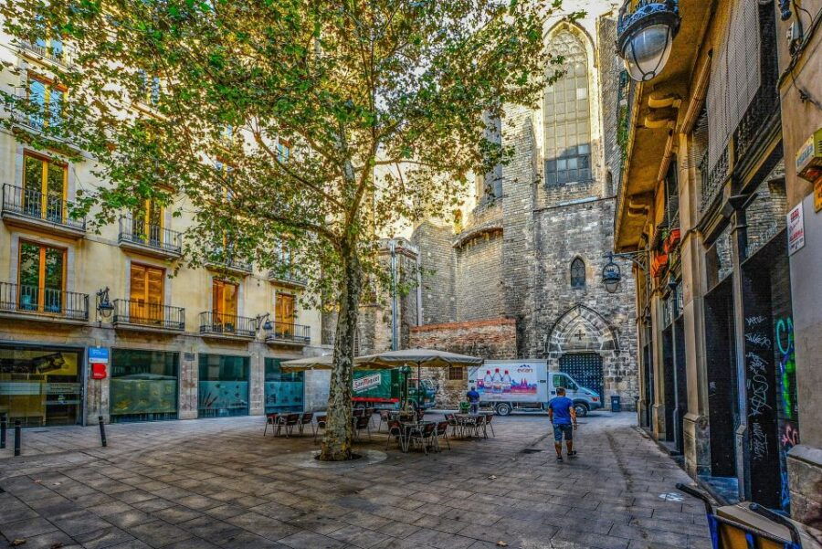 Barcelona - Gothic Quarter Historic Guided Walking Tour - Good To Know