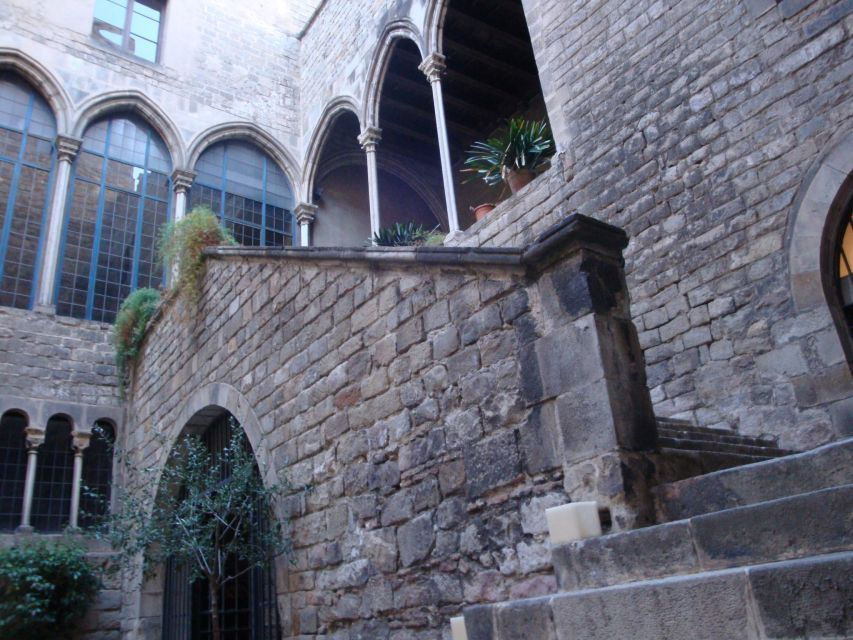 Barcelona: Gothic Quarter Walking Tour - Good To Know