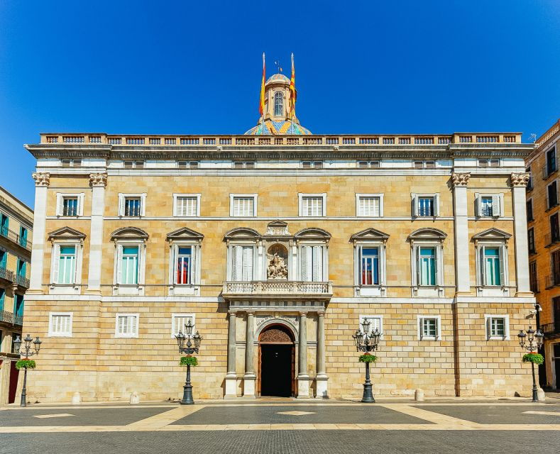 Barcelona: Gothic Walking Tour With Tapas & Flamenco Show - Good To Know