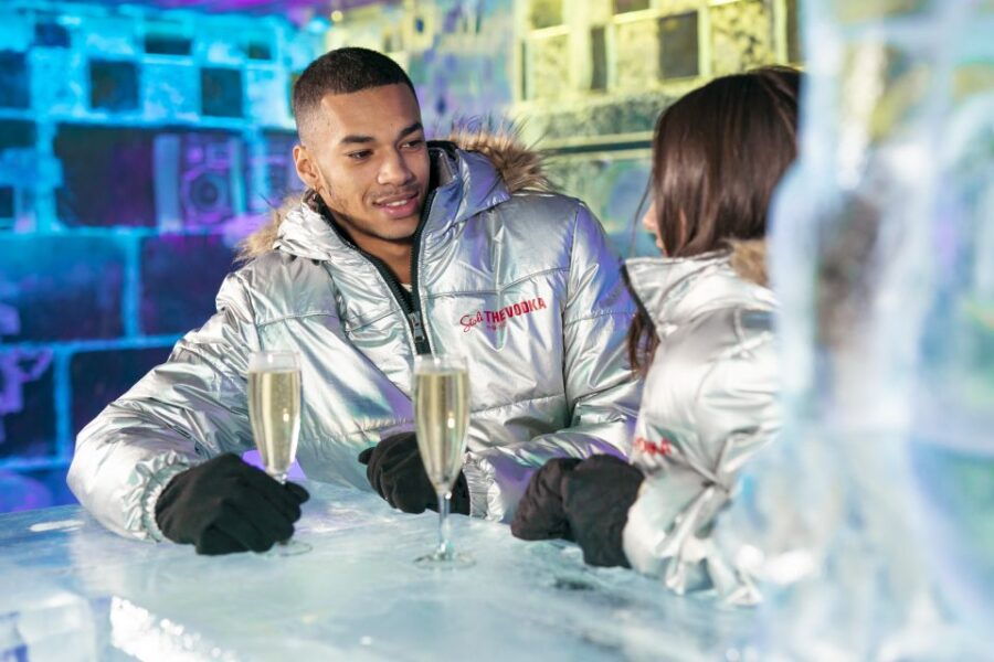 Barcelona: Ice Bar and Terrace Drinks Romantic Package - Good To Know