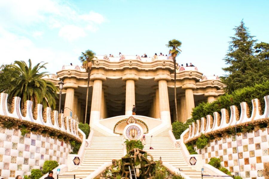 Barcelona: Park Güell & La Sagrada Familia Tickets and Tour