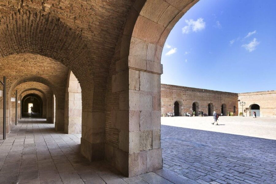 Barcelona: Private City Sights Tour, Including Cable Car - Good To Know