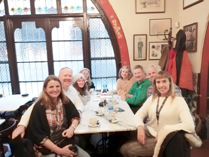 Barcelona: Private Evening Walking Tour With Tapas Dinner - Good To Know