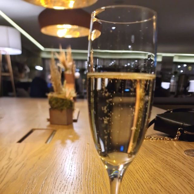 Barcelona: Private Guided Vermut Tour With Tapas and Drinks - Good To Know