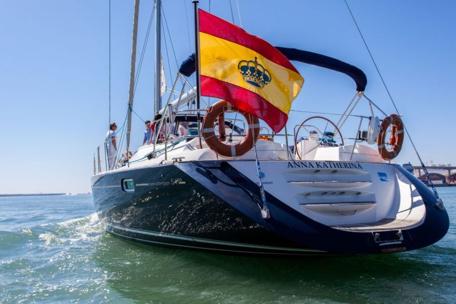 Barcelona: Private Luxury Sailing Tour - Good To Know
