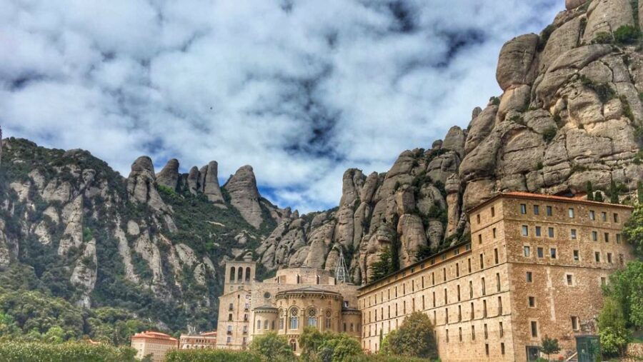 Barcelona: Private Montserrat Tour With Entry Tickets - Good To Know