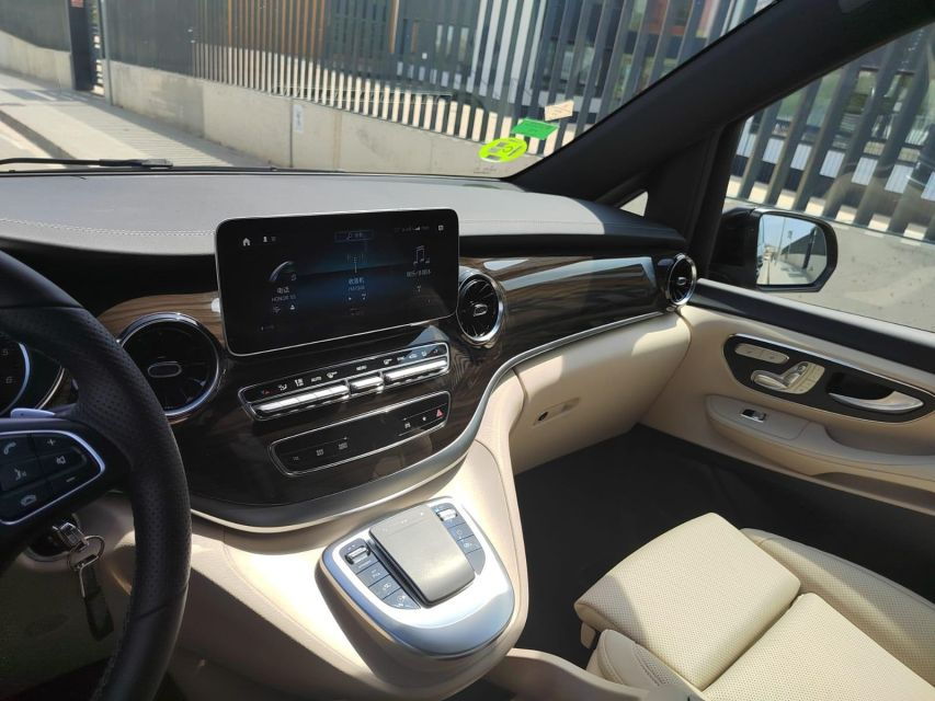 Barcelona: Private Transfer To/From El Prat Airport - Good To Know