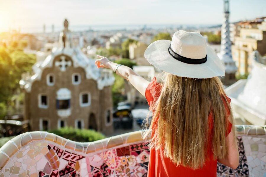 Barcelona: Sagrada Familia and Park Guell Full-Day Tour - Good To Know