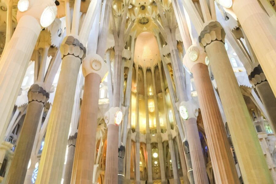 Barcelona: Sagrada Familia & Montserrat Full-Day With Pickup - Good To Know