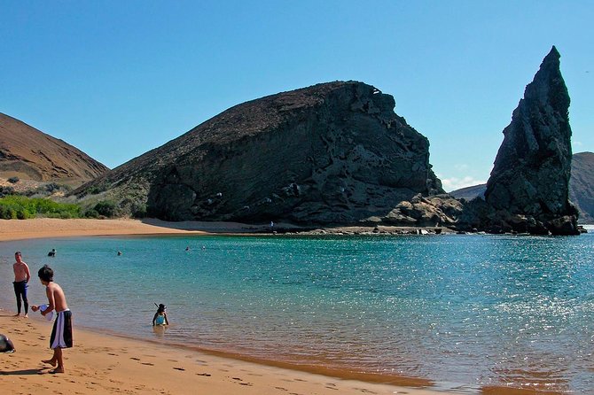 Bartolome Island Full Day Tour