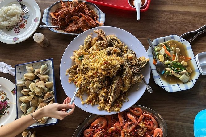 Batam Full-Day Tour With Kelong Lunch - Good To Know