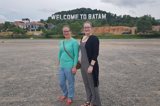 Batam Transport With Female Driver - Good To Know