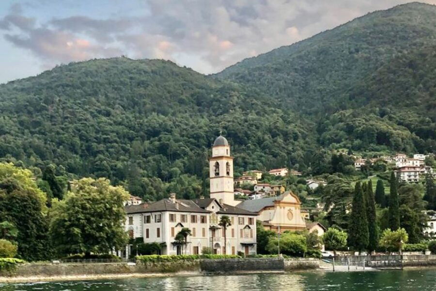 Bellagio: Lake Como Sunset Kayak Villas Experience