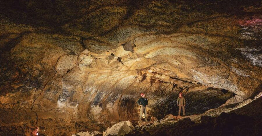 Bend: Starlight Cave Walking Tour With Dessert and a Drink