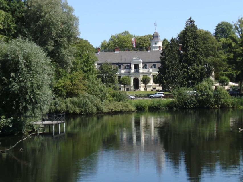 Berlin: Castle Britz Gardens Private Tour - Good To Know