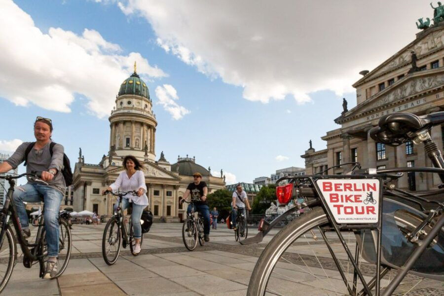 Berlin: Small Group Bike Tour Through City Center - Good To Know