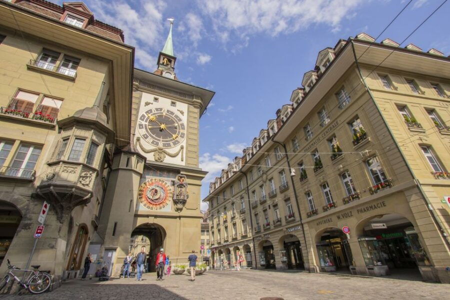 Bern: Express Walk With a Local in 60 Minutes