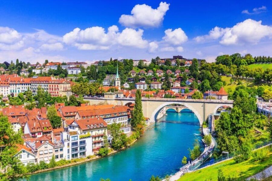 Bern: Private Custom Tour With a Local Guide