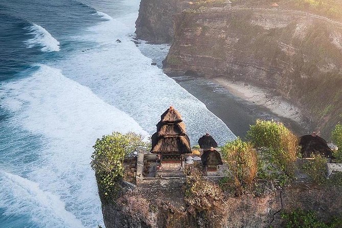 Best Bali Beaches - Uluwatu Temple - FREE Wi-Fi - Good To Know