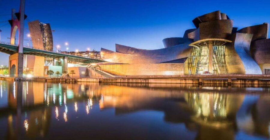 Bilbao: Guggenheim Guided Tour With Skip-The-Line