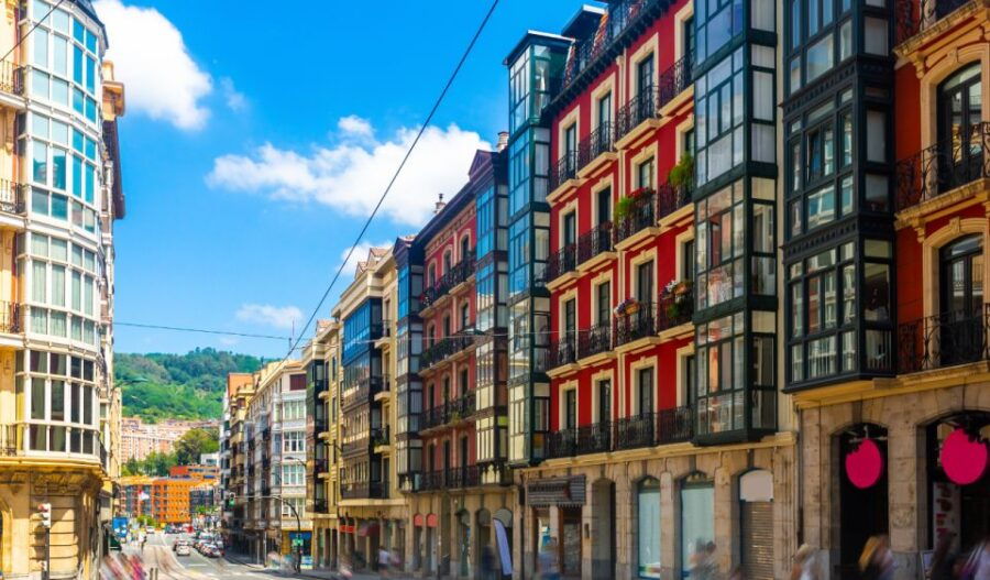 Bilbao & Guggenheim Private Walking Tour From Hotel/Center