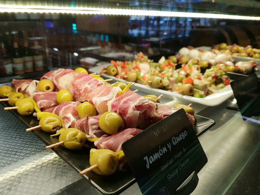 Bilbao Local Inmersion With Pintxos & Drinks