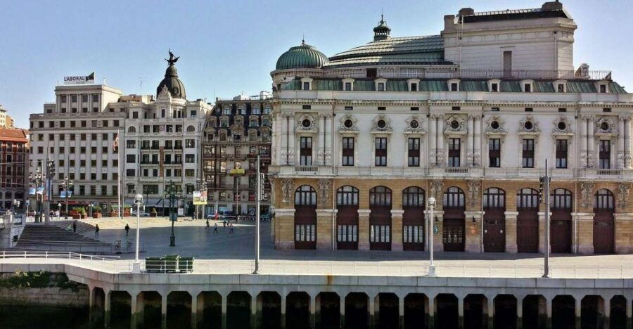 Bilbao Private Guided Walking Tour