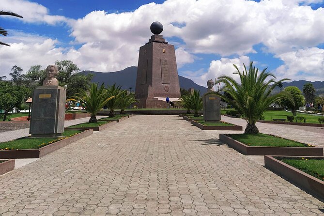Birding in Mindo Cloud-Forest Mitad Del Mundo - Good To Know