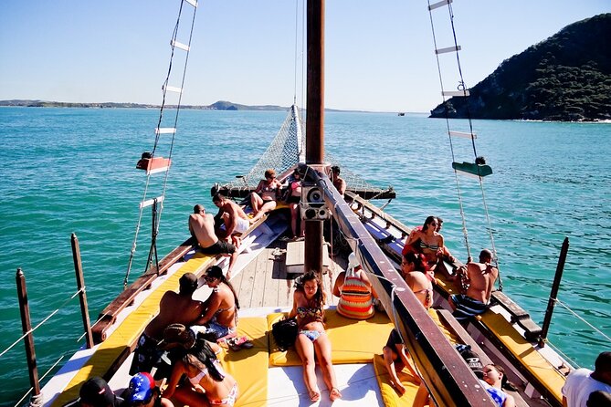 Boat Tour in Buzios With Lunch
