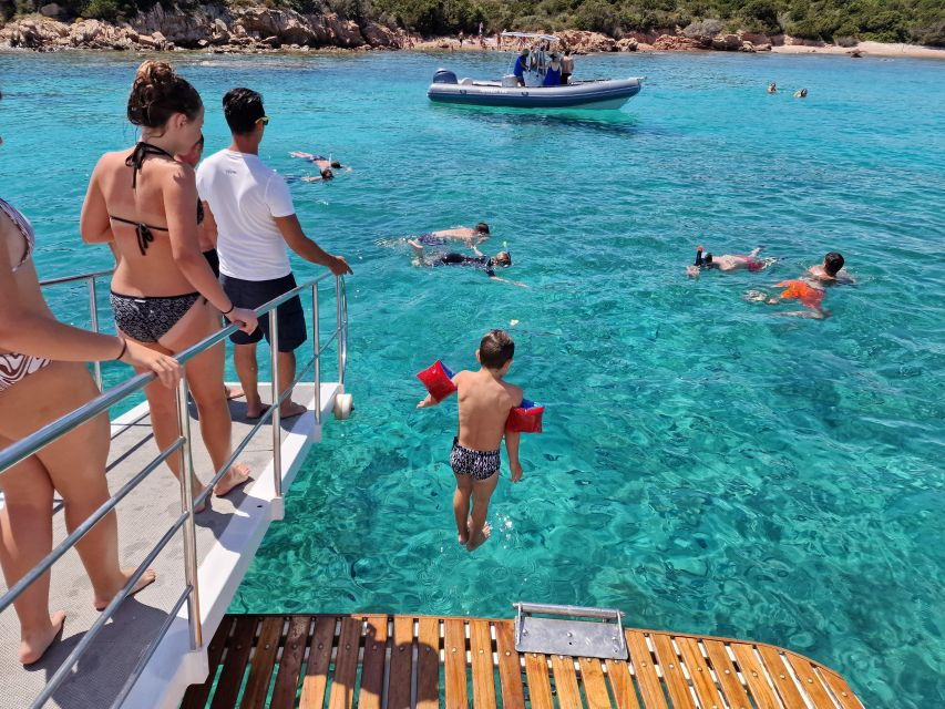 Boat Tour of Cala Coticcio-Caprera and Maddalena Archipelago
