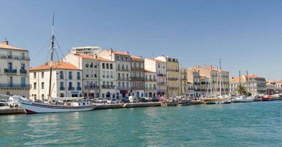 Boat Walk in Sete on the Singular Island 1 Hour - Good To Know