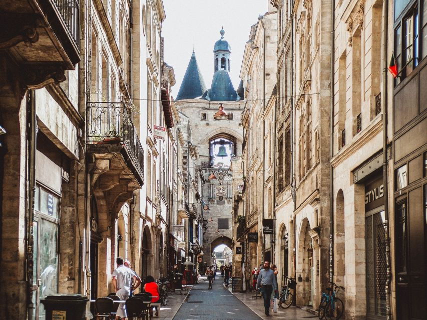 Bordeaux: Food Walking Tour With Tastings