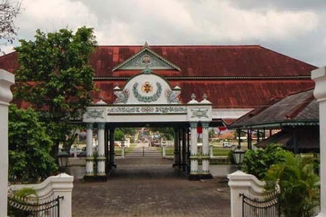 Borobudur & Prambanan in Yogyakarta, Train to Malang, Hike Bromo & Ijen // 4D3N - Good To Know