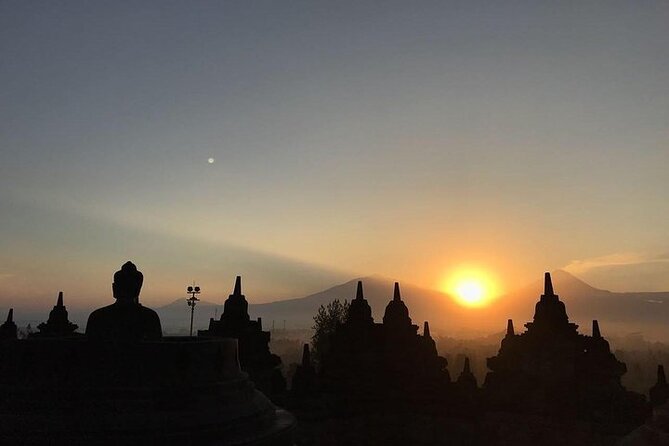 Borobudur Sunrise From Setumbu Hill and Great Temples Tour - Good To Know
