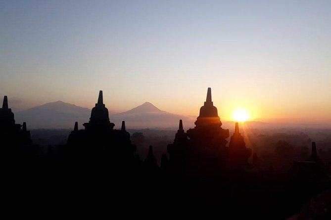 Borobudur Sunrise Tour-Special Package - Good To Know