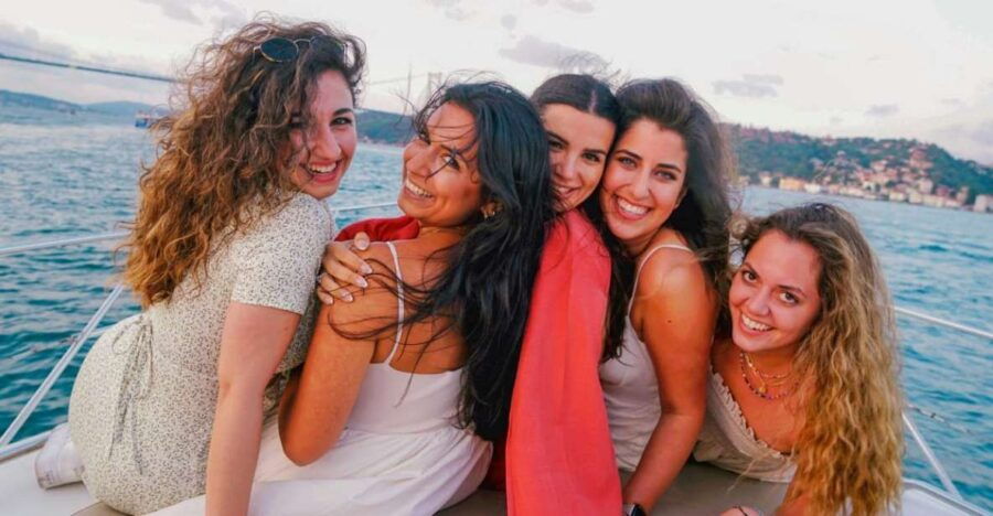 Bosphorus: Highlights Private Yacht Cruise - Good To Know