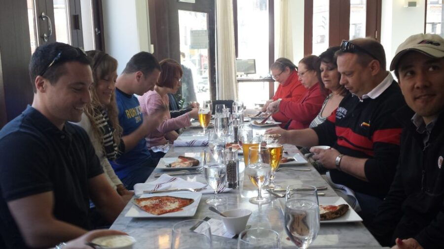 Boston: North End Pizza Tour With 3 Slices and Cannoli