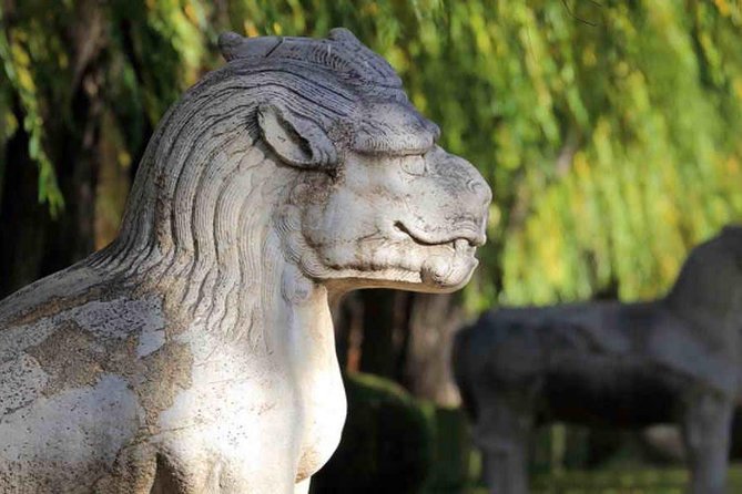 Boutique Tour: Juyongguan, Sacred Way and Dingling of Ming Tombs - Good To Know