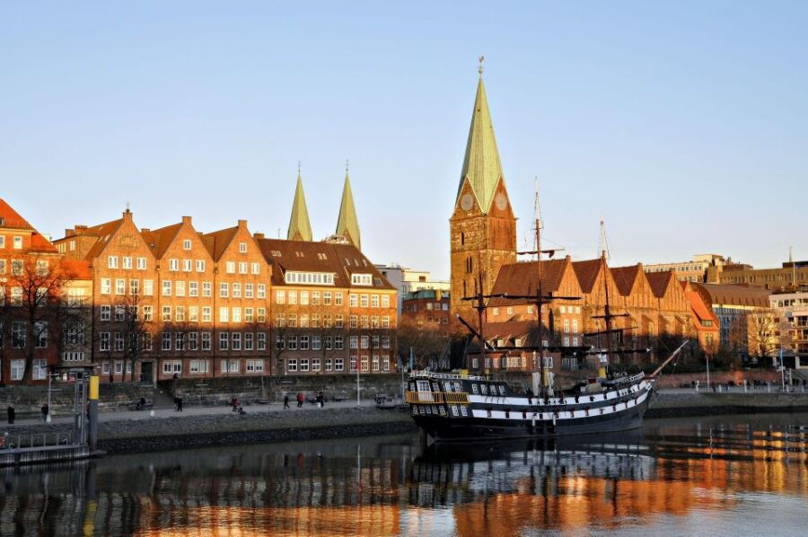 Bremen: Express Walk With a Local in 60 Minutes - Good To Know