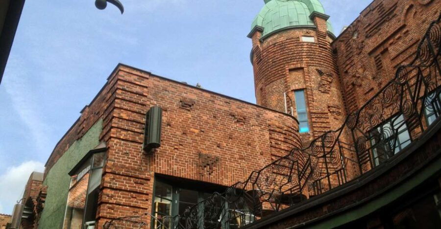 Bremen: Guided Walking Tour of Böttcherstraße