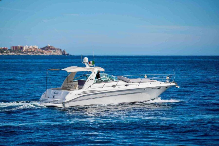 Cabo San Lucas: Private Boat Tour on the 42′ Sea Ray 400 DA