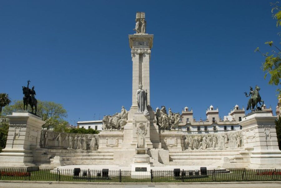 Cádiz: Private Guided Tour With Flexible Route