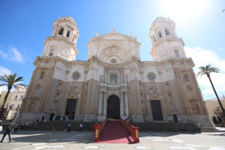 Cadiz: Private Tour With a Local