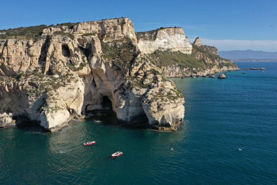 Cagliari: Sella Del Diavolo Boat Tour With Aperitif & Snacks - Good To Know