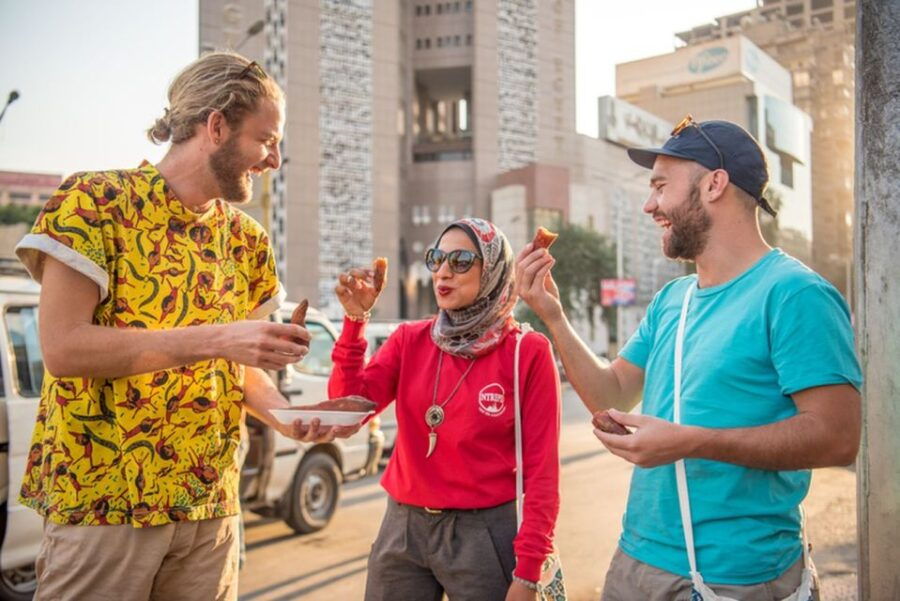 Cairo: Historical Walking Tour With Local & Dinner