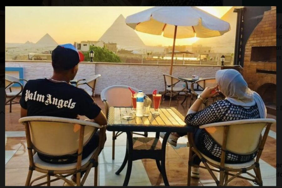 Cairo: Private Dinner at the Pyramids With Light Show - Experience Highlights