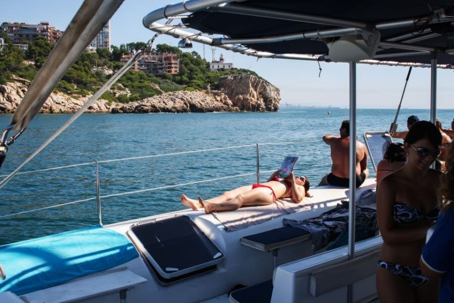 Cambrils: Costa Daurada Sail Catamaran Cruise