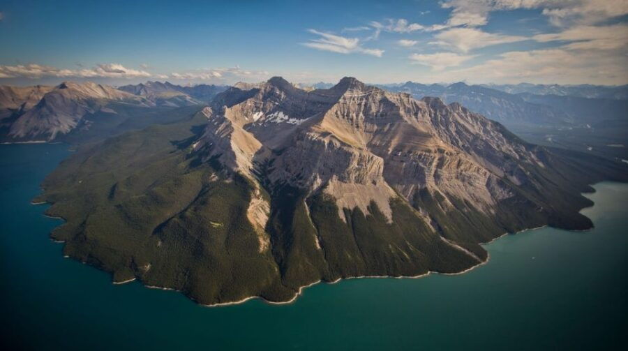 Canadian Rockies: Helicopter Flight With Exploration Hike - Good To Know